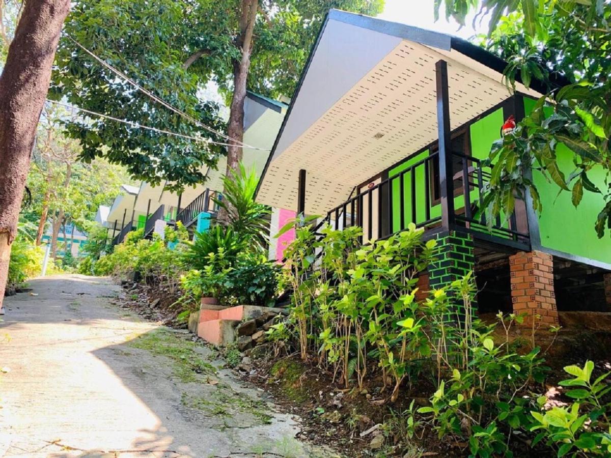 Apache Top Hill Hostel Pulau Phi Phi Luaran gambar